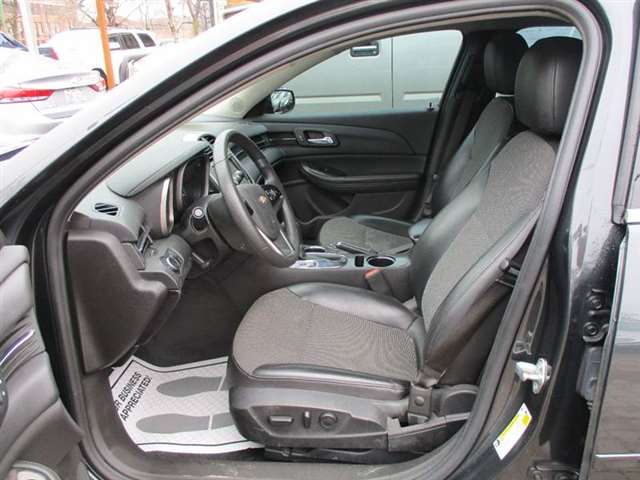 2015 Chevrolet Malibu LT 4dr Sedan W/1lt